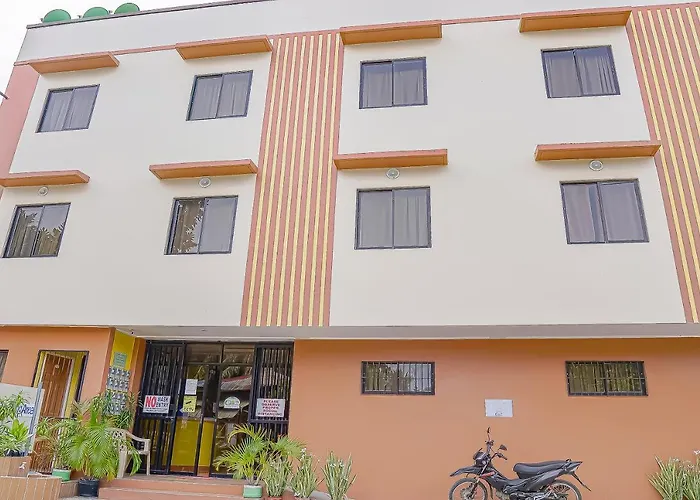 Hotel Reddoorz @ La Briana Bantayan Cebu Santa Fe (Cebu)