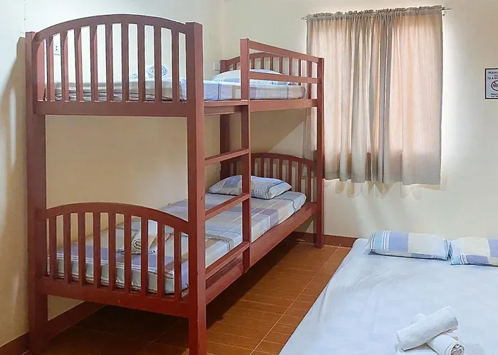 Hotel Reddoorz @ La Briana Bantayan Cebu 2*