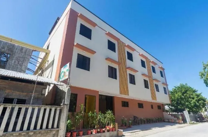 Hotel Reddoorz @ La Briana Bantayan Cebu 2*