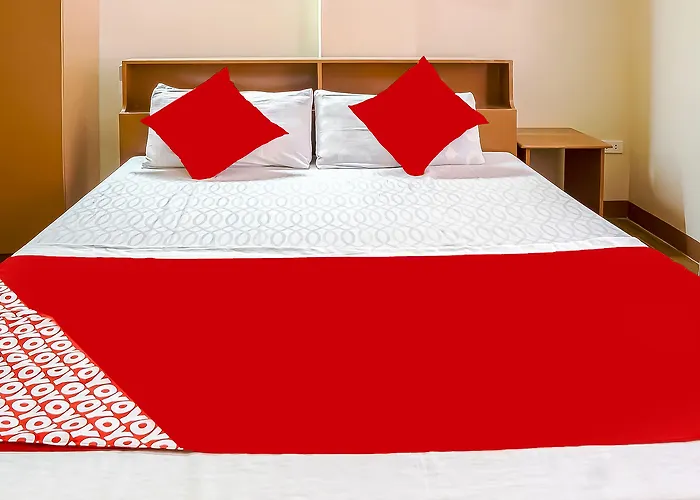 Reddoorz @ La Briana Bantayan Cebu Hotel 2*