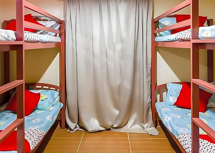 Reddoorz @ La Briana Bantayan Cebu Hotel